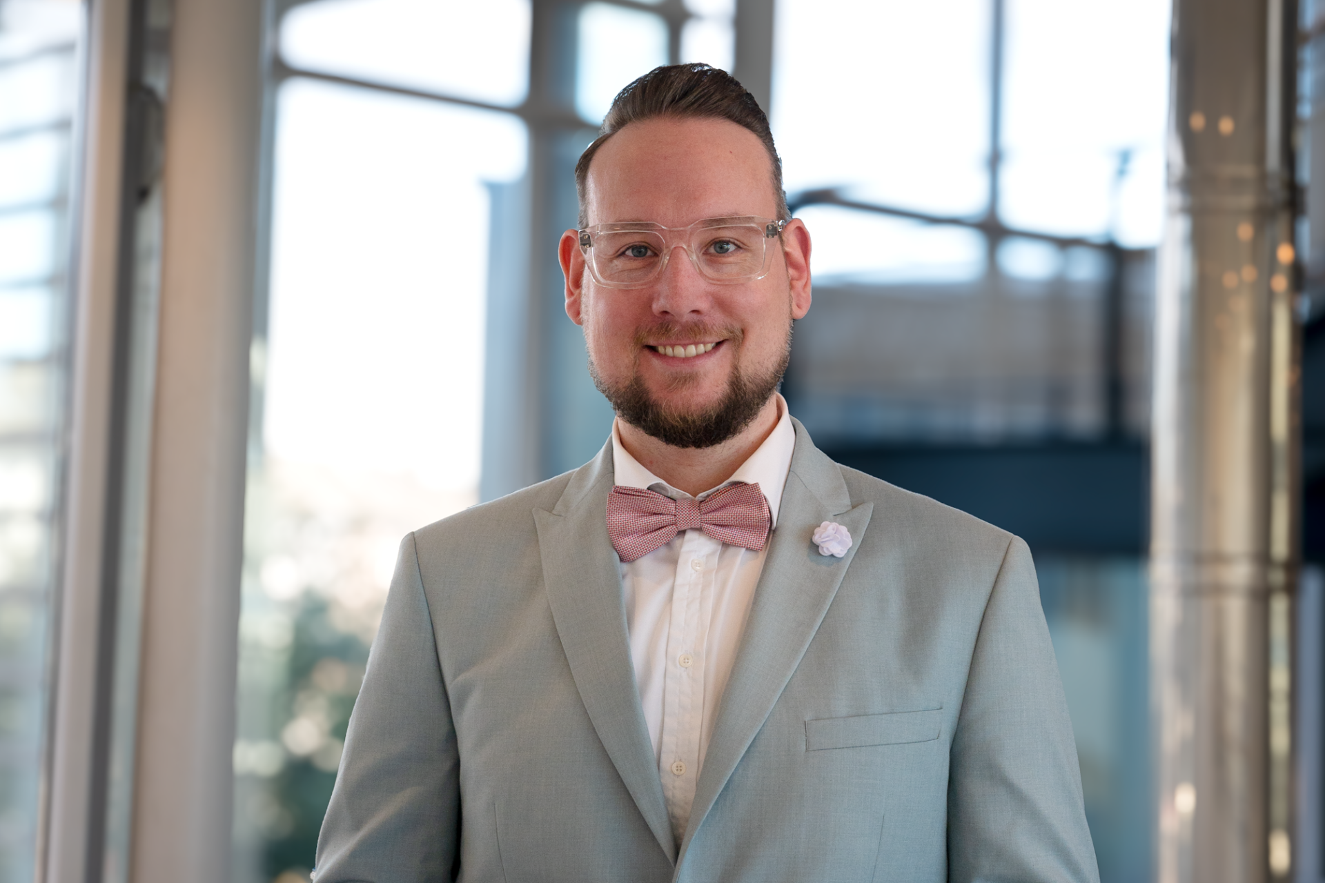 Prof. Dr. Henrik Dindas